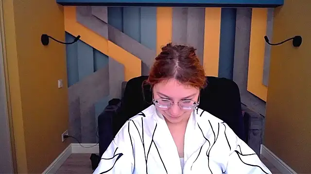 AngelinaLow online show from February 19, 2026, 12:35 pm