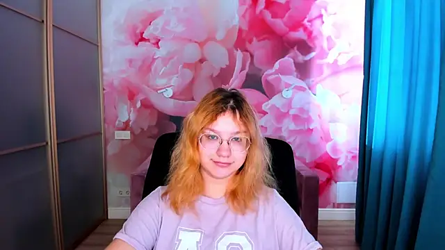 AngelinaLow online show from March 8, 2026, 6:28 am