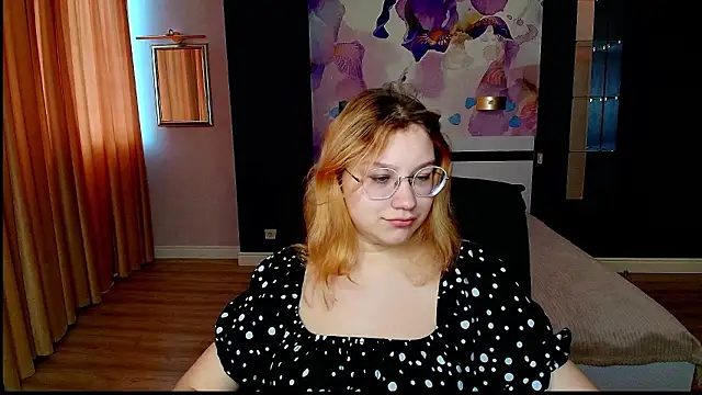 AngelinaLow online show from March 3, 2026, 12:23 pm