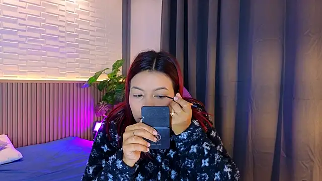 Snapshot of TiffanyWalk chatting on November 8, 2025, 10:41 am TiffanyWalk online show from November 8, 2025, 10:41 am