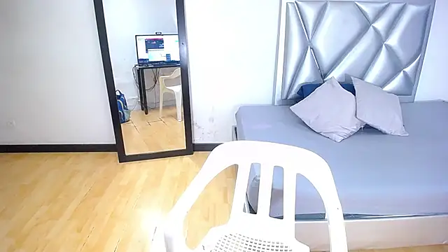 Snapshot of goldenn_ass1 chatting on November 12, 2025, 3:21 am goldenn ass1 online show from November 12, 2025, 3:21 am