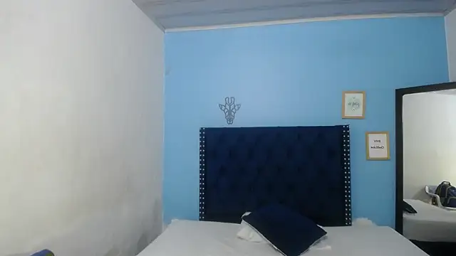 Snapshot of goldenn_ass1 chatting on December 1, 2025, 11:49 pm goldenn ass1 online show from December 1, 2025, 11:49 pm