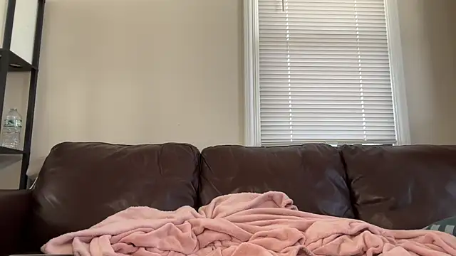 Snapshot of SpaceCowWhore chatting on March 22, 2025, 2:47 pm SpaceCowWhore online show from March 22, 2025, 2:47 pm