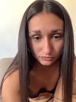 luci brecman online show from April 11, 2026, 3:59 pm