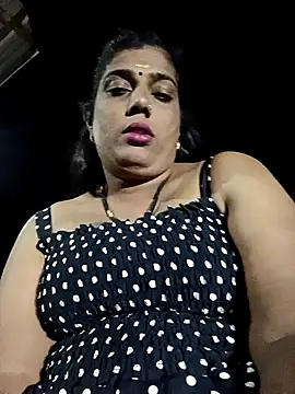 kissmetha online show from March 4, 2026, 2:14 pm