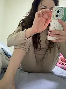 aa520uv online show from April 10, 2026, 1:34 am