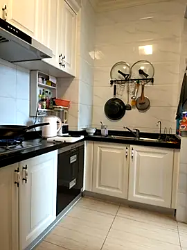 Snapshot of aa520uv chatting on November 11, 2025, 1:11 am aa520uv online show from November 11, 2025, 1:11 am