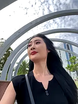 Snapshot of linger-23 chatting on October 29, 2025, 5:50 am linger-23 online show from October 29, 2025, 5:50 am