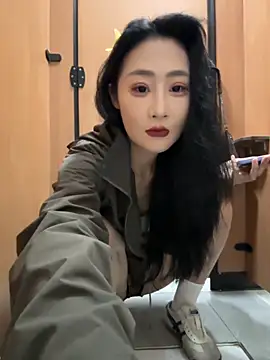 linger-23 online show from April 12, 2026, 6:38 am