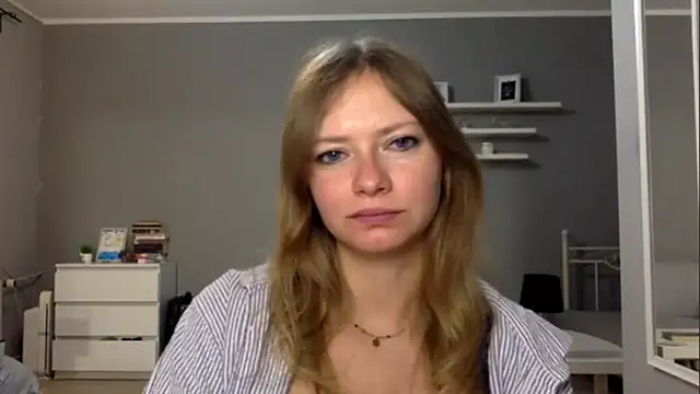 Snapshot of MillieShow chatting on December 20, 2025, 3:37 pm MillieShow online show from December 20, 2025, 3:37 pm