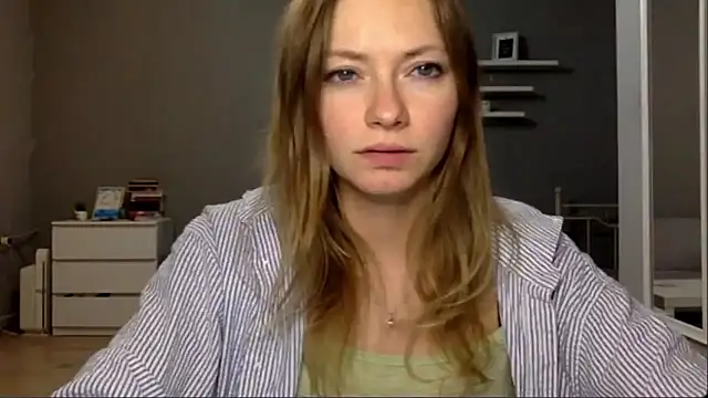 Snapshot of MillieShow chatting on January 12, 2026, 9:52 pm MillieShow online show from January 12, 2026, 9:52 pm