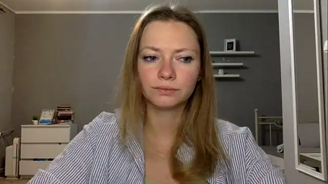 Snapshot of MillieShow chatting on January 7, 2026, 10:26 pm MillieShow online show from January 7, 2026, 10:26 pm