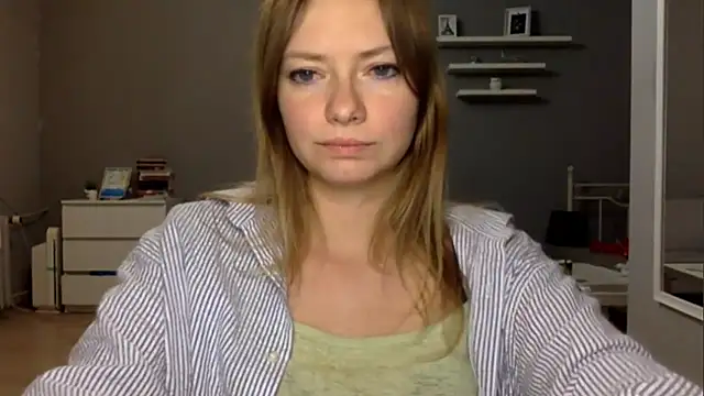 Snapshot of MillieShow chatting on January 8, 2026, 10:05 pm MillieShow online show from January 8, 2026, 10:05 pm