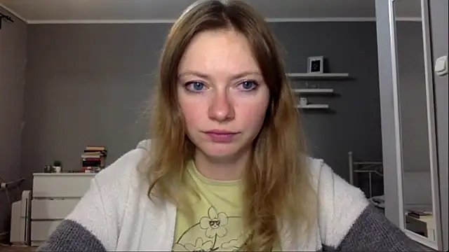 Snapshot of MillieShow chatting on December 1, 2025, 9:48 pm MillieShow online show from December 1, 2025, 9:48 pm