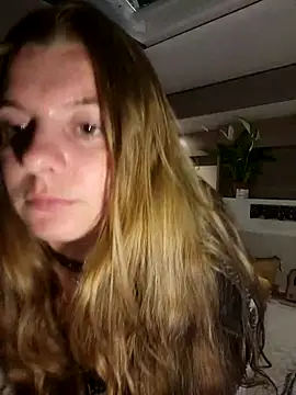 Snapshot of Amesthyst_destiny chatting on November 15, 2025, 3:54 am Amesthyst destiny online show from November 15, 2025, 3:54 am