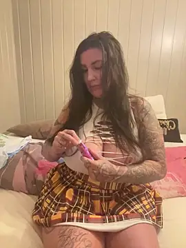 Snapshot of Badgyalbella chatting on April 11, 2026, 7:17 pm Badgyalbella online show from April 11, 2026, 7:17 pm