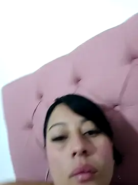 LEIDY LORENA online show from February 25, 2026, 1:22 pm