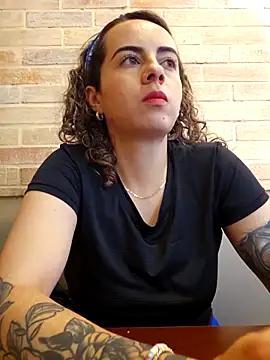 Snapshot of Sairy_ chatting on November 6, 2025, 9:52 pm Sairy online show from November 6, 2025, 9:52 pm