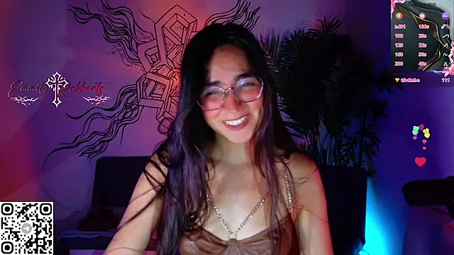Emmi Roberts online show from May 15, 2026, 11:36 pm