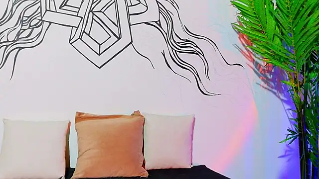 Emmi Roberts online show from February 19, 2026, 11:56 pm