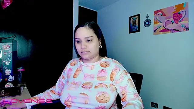 Snapshot of ashliecooperrr chatting on December 16, 2025, 1:10 am ashliecooperrr online show from December 16, 2025, 1:10 am