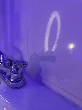 LauraCarther online show from December 15, 2025, 5:41 pm