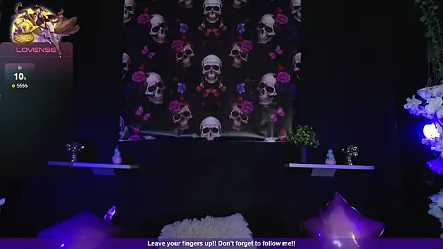 Snapshot of Hairydoll_ chatting on November 5, 2025, 9:29 pm Hairydoll online show from November 5, 2025, 9:29 pm