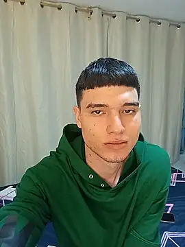 Snapshot of Saul_yei chatting on November 27, 2025, 7:14 pm Saul yei online show from November 27, 2025, 7:14 pm