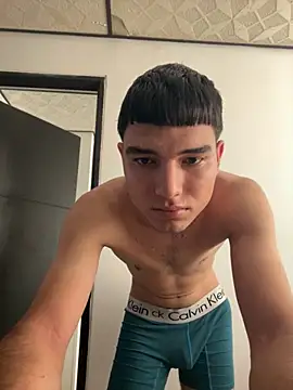 Snapshot of Saul_yei chatting on October 30, 2025, 12:25 pm Saul yei online show from October 30, 2025, 12:25 pm