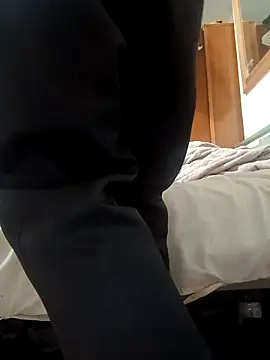 Snapshot of LargeElectrolyte7 chatting on November 22, 2025, 2:43 am LargeElectrolyte7 online show from November 22, 2025, 2:43 am