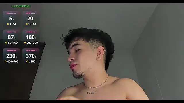 Snapshot of cmzo_ chatting on February 1, 2026, 3:49 am cmzo online show from February 1, 2026, 3:49 am