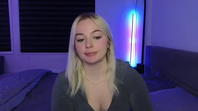 Snapshot of margot_robbie7 chatting on November 17, 2025, 11:31 pm margot robbie7 online show from November 17, 2025, 11:31 pm