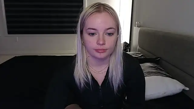 Snapshot of margot_robbie7 chatting on November 3, 2025, 11:08 pm margot robbie7 online show from November 3, 2025, 11:08 pm