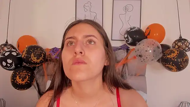 Snapshot of Hanna_Evans__ chatting on October 28, 2025, 12:26 pm Hanna Evans online show from October 28, 2025, 12:26 pm