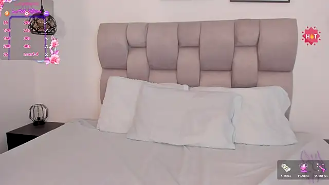 Snapshot of Hanna_Evans__ chatting on November 20, 2025, 12:28 pm Hanna Evans online show from November 20, 2025, 12:28 pm