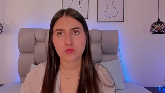 Snapshot of Hanna_Evans__ chatting on February 13, 2026, 12:49 pm Hanna Evans online show from February 13, 2026, 12:49 pm