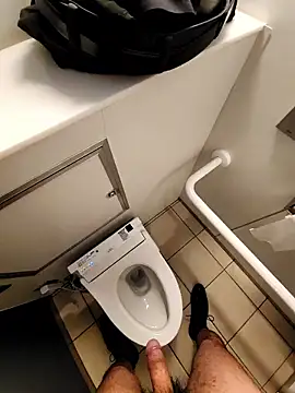 ikeike-kun online show from April 8, 2026, 2:46 am