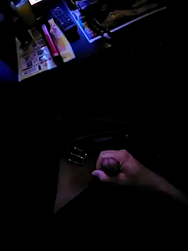 Snapshot of ikeike-kun chatting on December 16, 2025, 9:46 am ikeike-kun online show from December 16, 2025, 9:46 am