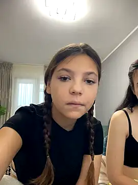 18teengirl3 online show from October 2, 2025, 7:56 am