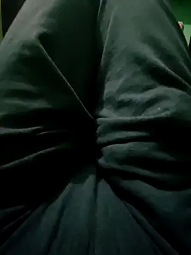 royall queen online show from March 19, 2025, 8:32 pm