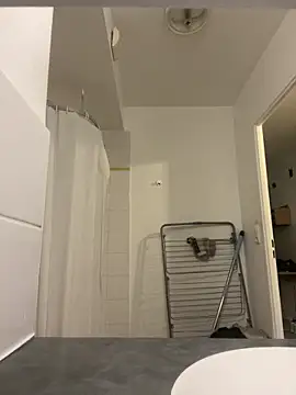 Renoirmonter online show from January 18, 2026, 10:35 pm