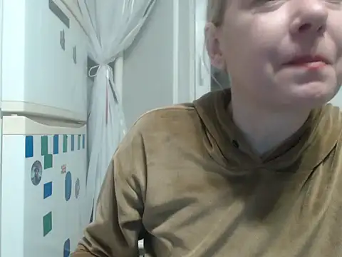 Lillia Ray online show from November 10, 2025, 4:23 pm