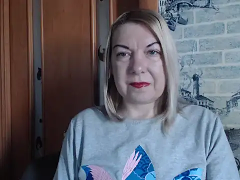 Snapshot of Lillia_Ray chatting on February 22, 2026, 10:28 am Lillia Ray online show from February 22, 2026, 10:28 am