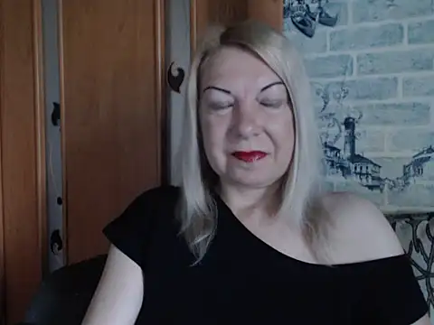 Lillia Ray online show from May 23, 2026, 8:46 am