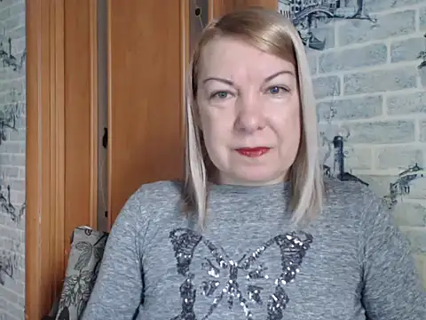 Snapshot of Lillia_Ray chatting on February 7, 2026, 8:33 am Lillia Ray online show from February 7, 2026, 8:33 am