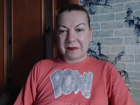 Snapshot of Lillia_Ray chatting on February 17, 2026, 8:00 am Lillia Ray online show from February 17, 2026, 8:00 am