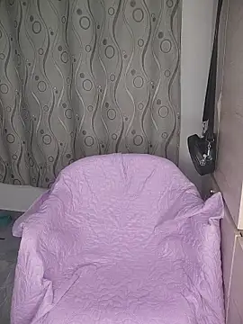 Miss-Dannie online show from November 27, 2025, 9:48 pm