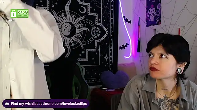 Snapshot of lovelockedlips chatting on November 21, 2025, 1:15 am lovelockedlips online show from November 21, 2025, 1:15 am