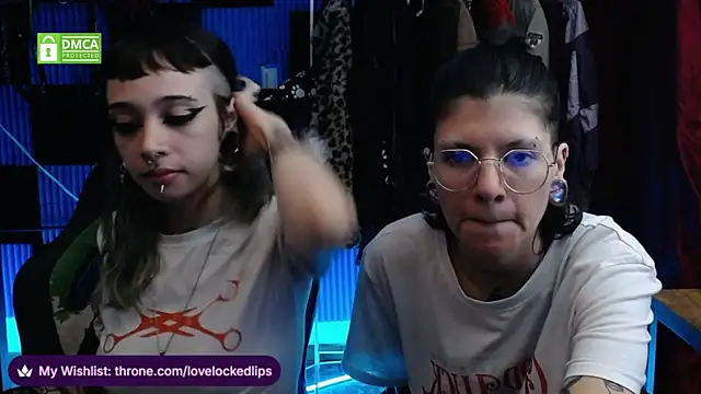 Snapshot of lovelockedlips chatting on June 8, 2026, 5:19 am lovelockedlips online show from June 8, 2026, 5:19 am