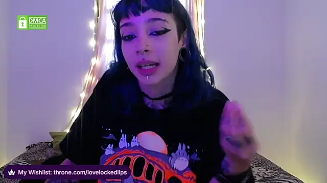 lovelockedlips online show from February 6, 2026, 3:52 pm